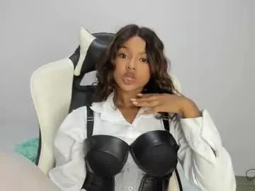 chloe_evans21 Image 9