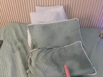 daiana_curly Image 10