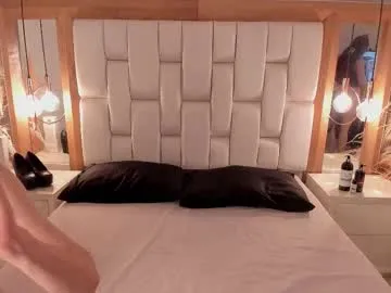 daphne_and_roger Image 9