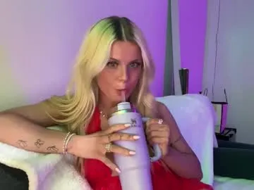 ella_hill's Thumb Image