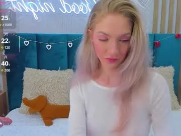 emilly_hart Image 10