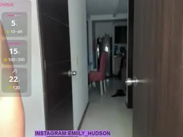 emily_huddson_ Image 7