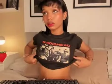 gigi_strawberry Image 16