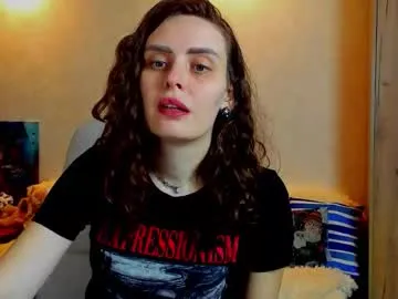 gloria_wood Image 14