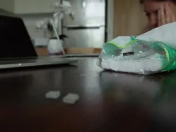 krisskissshow Image 12