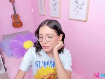 little_effy18_ Image 2