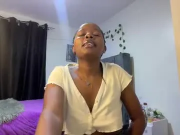 pretty_peaches Image 6