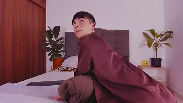 2gays_1Str8 Image 10