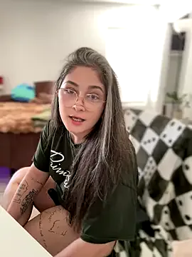 Alix_Valentine Image 13