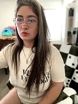 Alix_Valentine Image 8