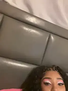 asiamariiee's Thumb Image