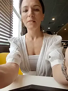 Brilliant-Queen1 Image 7