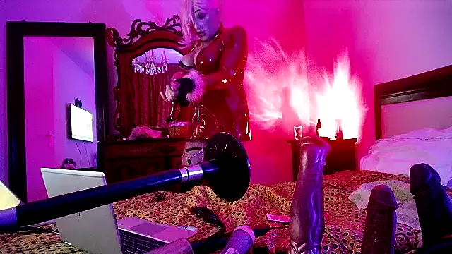 CharlotteVixxens Image 12