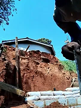 Chocolate_factory_man Image 7