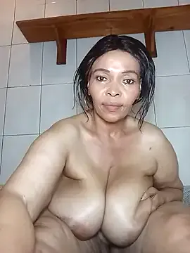 Hugepussy444 Image 5