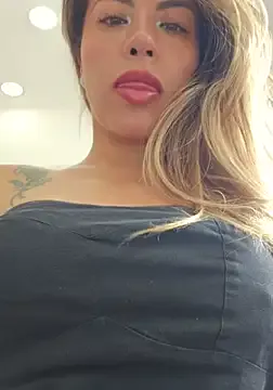 Karen_San_Miguel Image 18