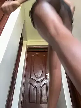 Lil-shawrie's Thumb Image