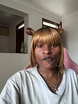 Lil-shawrie Image 12