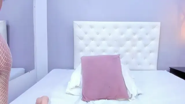 NICOLSKINNY1 Image 7