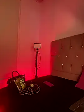 NINA_18_YEARS Image 16