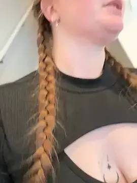 PussiesnCream_'s Thumb Image