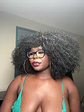 WomanNextdoor1 Image 2