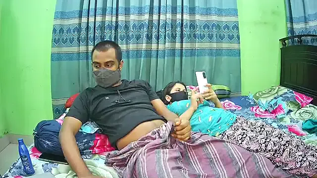 Younger_Couples Image 14